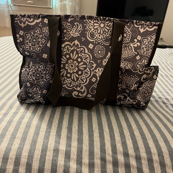 Thirty-One Organizing Utility Tote - Picture 1 of 6
